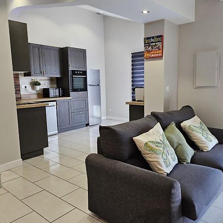 Agreable Logement Avec Terrasse Saint-Victoret Exteriér fotografie